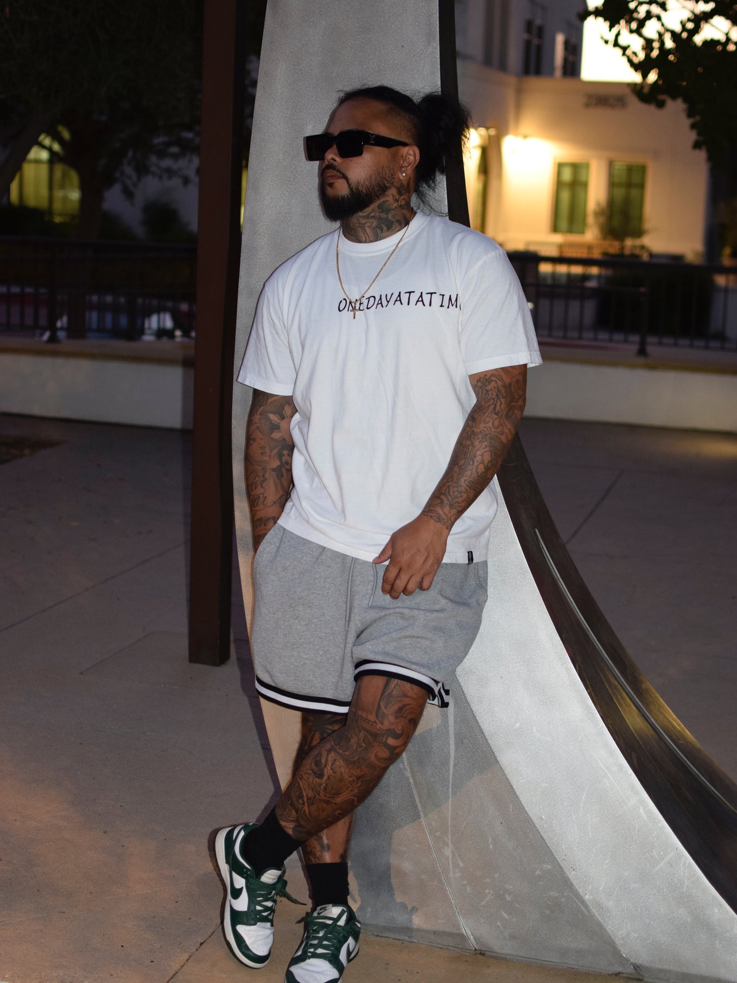 THE BLACK LABEL TEE
